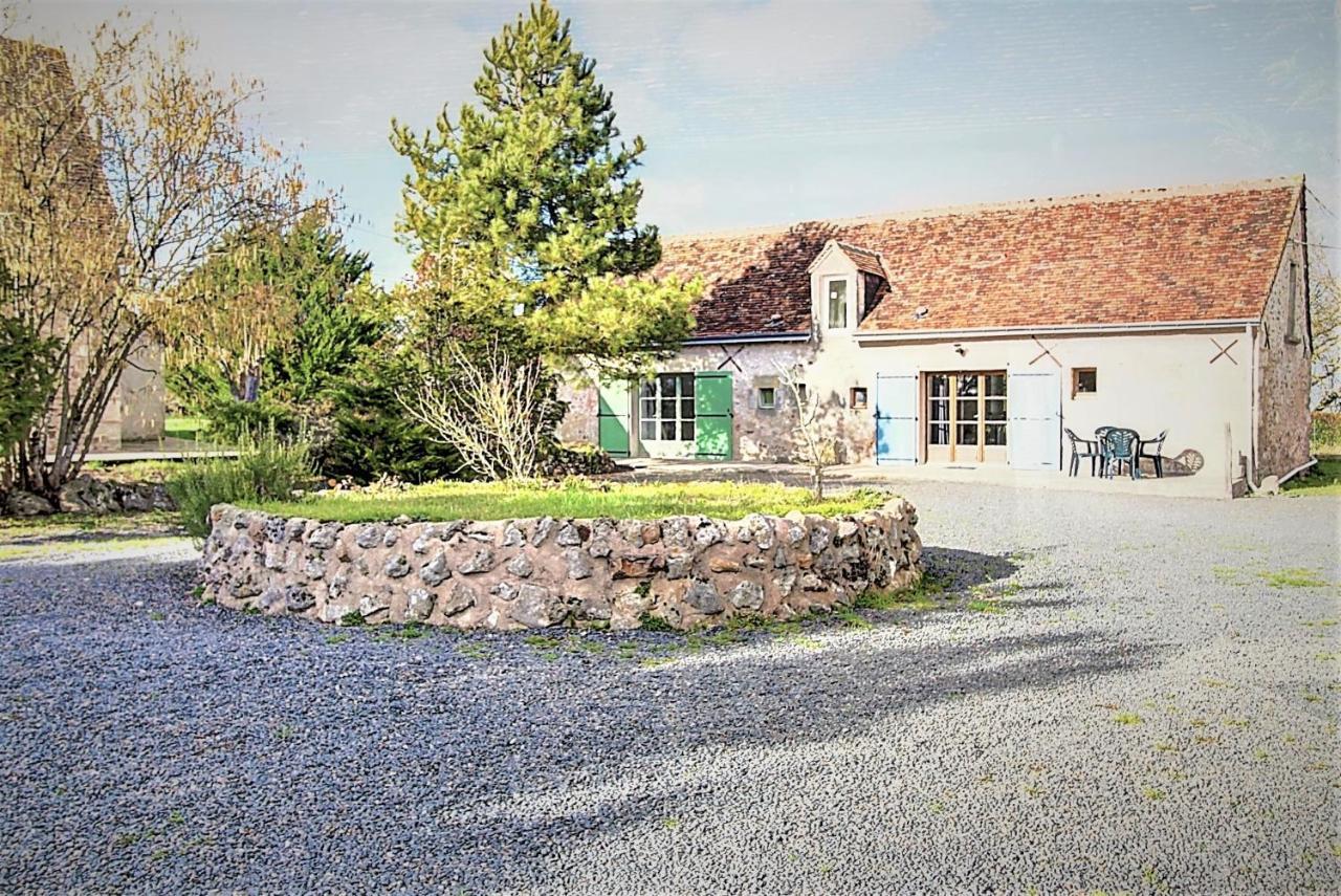 Gite De La Courtaudiere Le Petit-Pressigny Exteriör bild